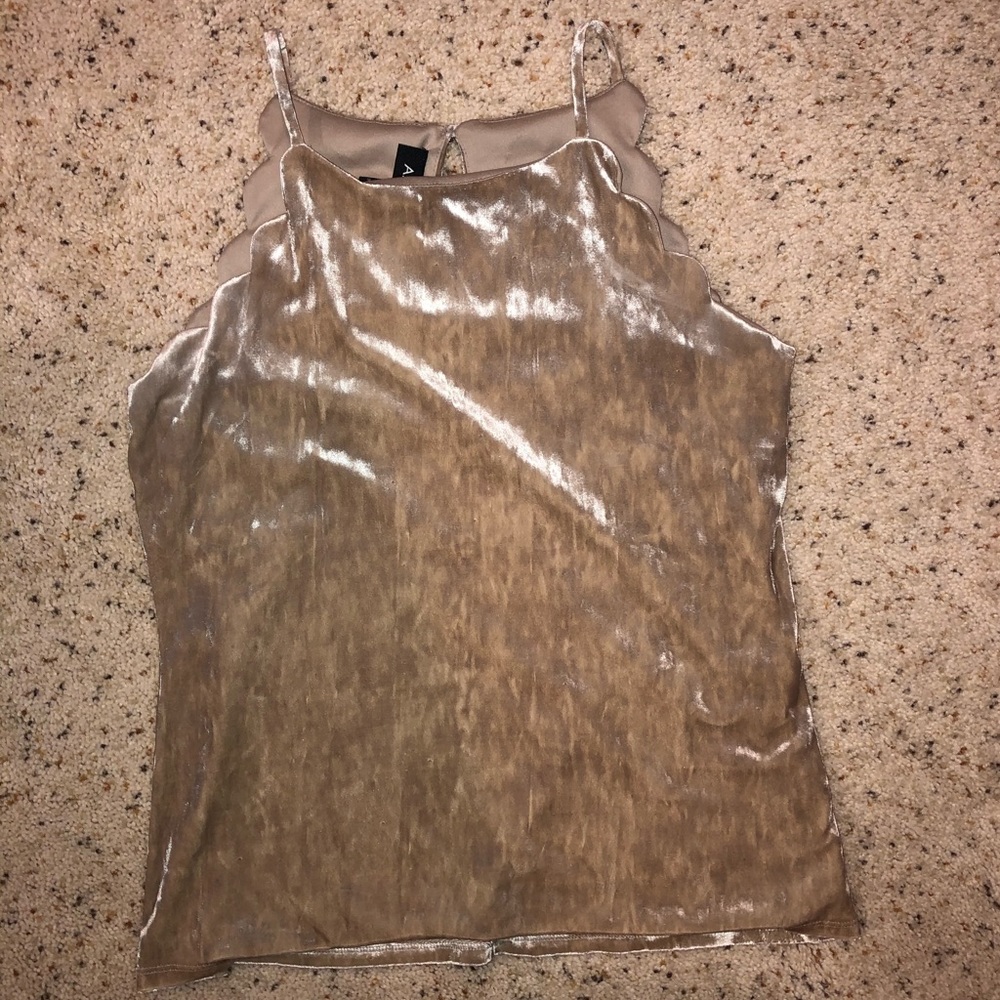 Crushed Velvet Cream Top with Scallop Hem